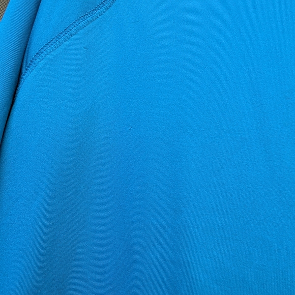 Tek Gear Adaptive Long Sleeve Performance Tee Color: Cyprus Blue,  LARGE (EUC) - Picture 5 of 12
